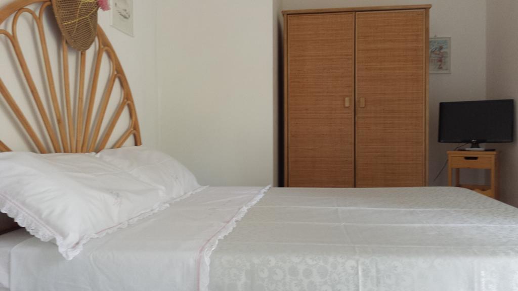 Casa Vacanza Fiorella Torre dell'Orso Δωμάτιο φωτογραφία