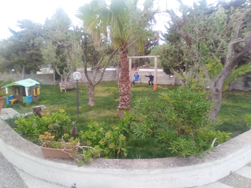Casa Vacanza Fiorella Torre dell'Orso Εξωτερικό φωτογραφία