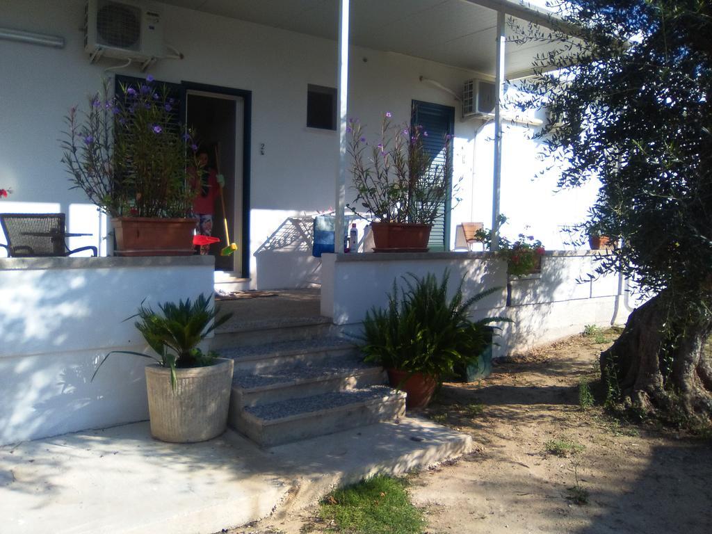 Casa Vacanza Fiorella Torre dell'Orso Εξωτερικό φωτογραφία