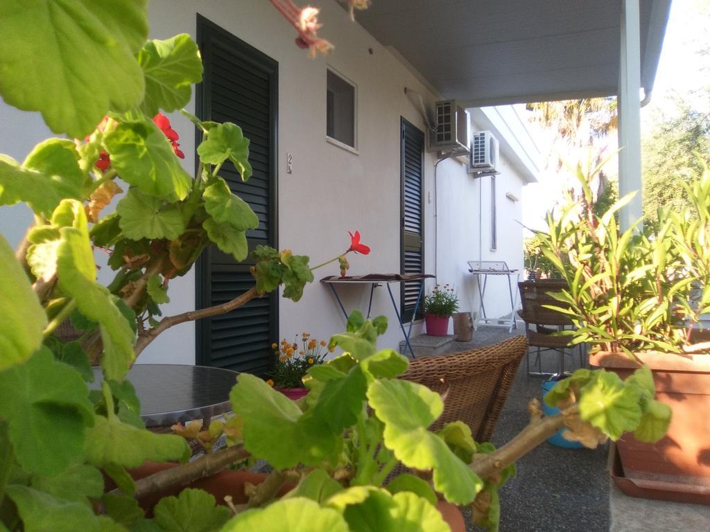 Casa Vacanza Fiorella Torre dell'Orso Εξωτερικό φωτογραφία